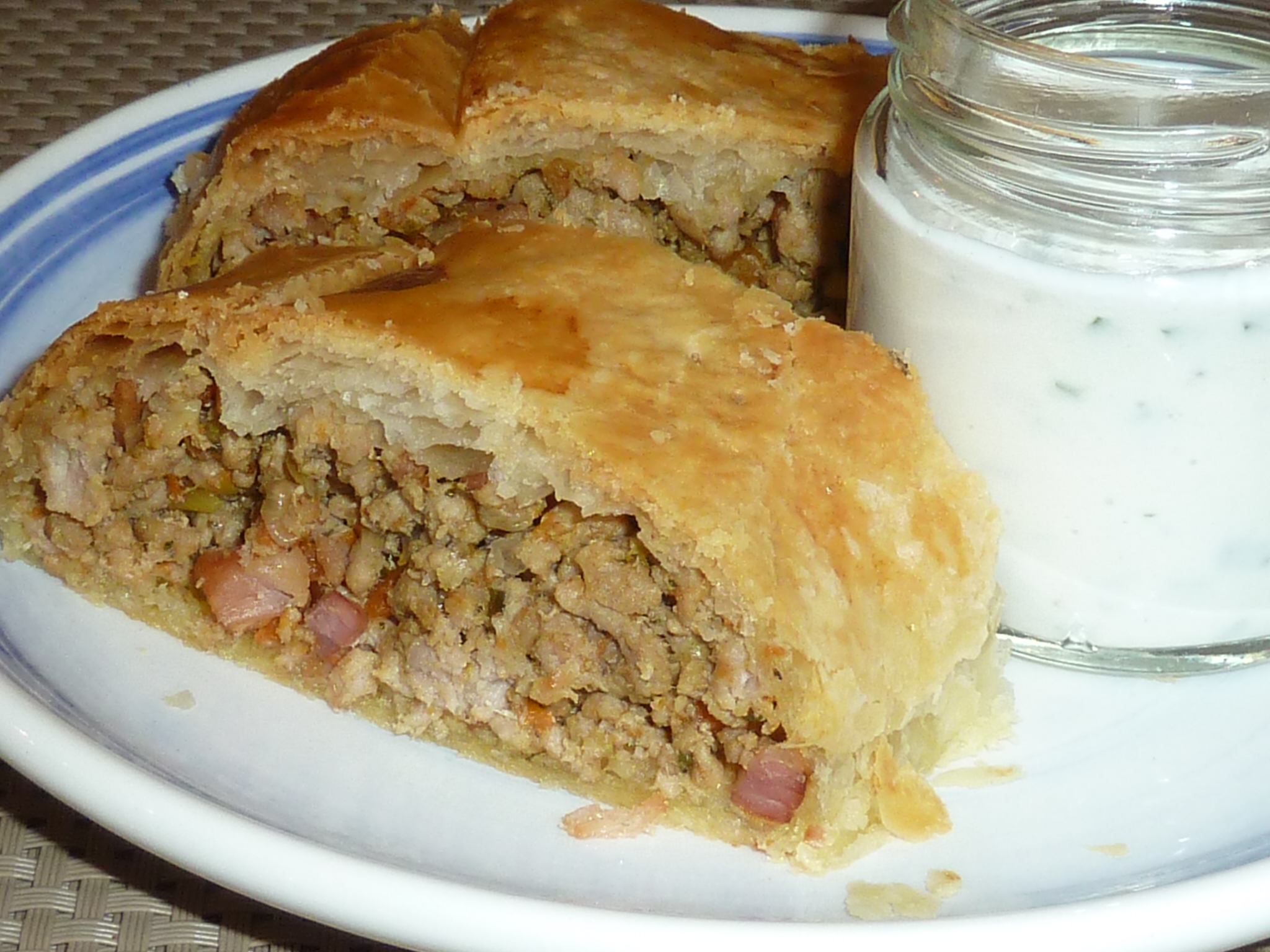 Fleischstrudel-typisch-österreichisches-Rezept-ohne-Ei